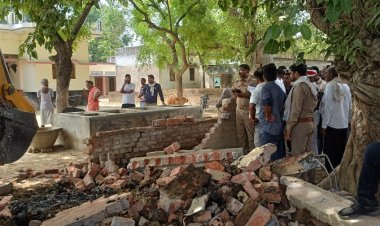 देवचंदपुर में चला बुलडोजर, आबादी की जमीन पर चल रहा था विवाद