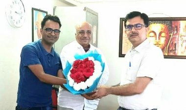 डिप्टी कमिश्नर से मिलकर व्यापारी की समस्याओं से कराया अवगत