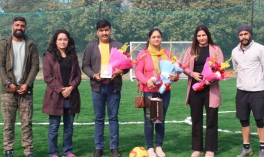 एचडीएफसी बैंक लिमिटेड और वेव ग्रुप के बीच में हुआ फुटबॉल मैच