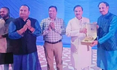 ग्रेटर नोएडा : ओमेक्स कनॉट प्लेस में बना ‘ओह ताज’ आम जनता के लिए खुला