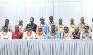 सुरेश गुप्ता बने अग्रवाल मित्र मंडल के अध्यक्ष