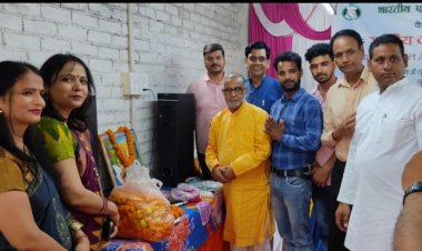 राष्ट्रीय कवि पंचायत में जुटी कवियों की महफ़िल