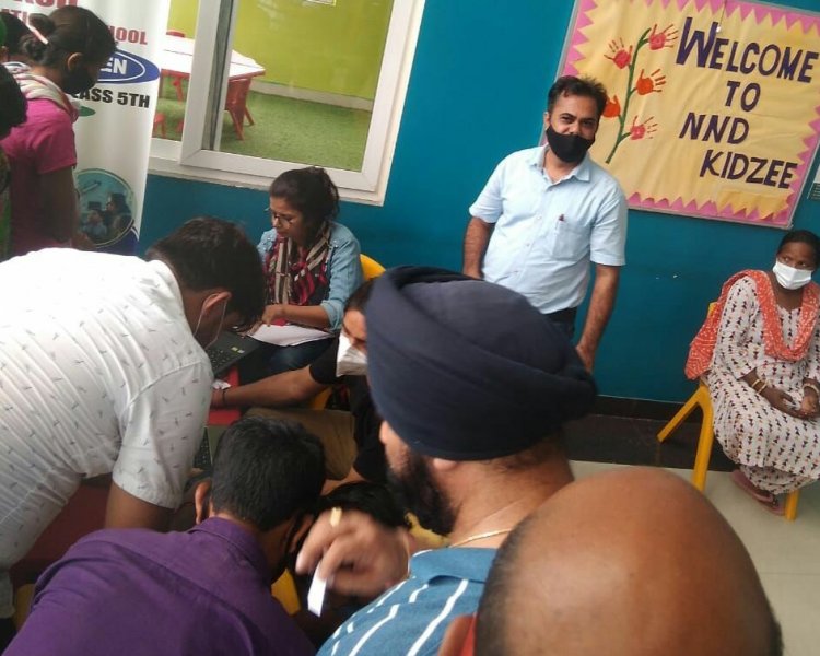 स्वास्थ्य विभाग के सहयोग से नेफोमा टीम द्वारा लगाया गया वैक्सिनेशन कैम्प