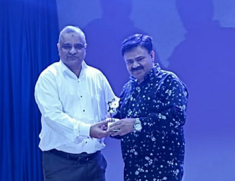 फैशन शो में सुंदरियों ने दिखाया अपना जलवा, सिंगर मोंटू मस्त अली ने किया सबको मंत्रमुग्ध