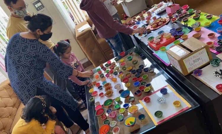 नन्हे बच्चों की बनाई हुए कलाकृति की रक़म की मदत से क़रीब 150 लेबर के परिवारों के घरों में मनायी गयी दिवाली