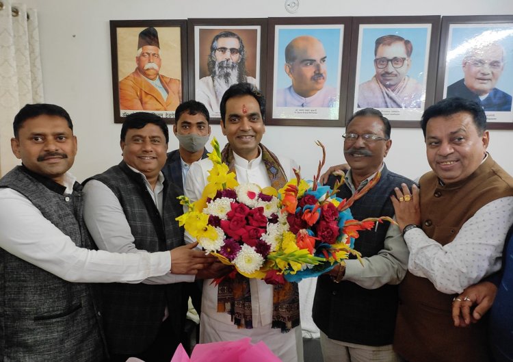 विधायक पंकज सिंह हमेशा व्यापारियों के साथ रहे हैं - नरेश कुच्छल