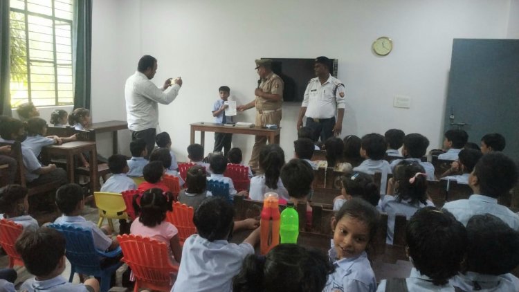 यातायात नियम के प्रति 300 से ज्यादा बच्चो को किया गया जागरूक