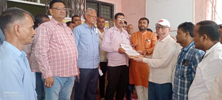 राज्य कर्मचारी संयुक्त परिषद ने किया धरना प्रदर्शन