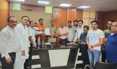 वैश्य समाज ने की भाजपा नेता को जल्द गिरफ्तार करने की मांग