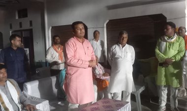 बेसिक शिक्षा राज्यमंत्री ने लगाया जन चौपाल,  सुनी जन समस्याएं