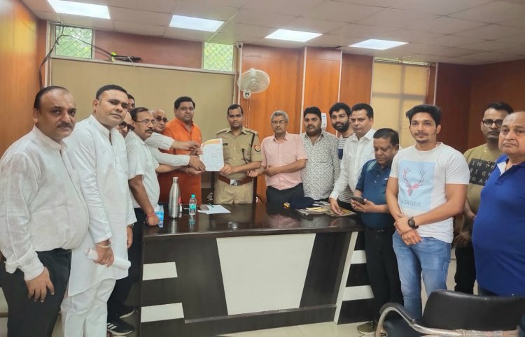 वैश्य समाज ने की भाजपा नेता को जल्द गिरफ्तार करने की मांग