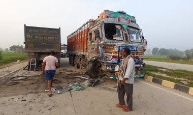 दो ट्रकों की आमने-सामने भिड़ंत में एक घायल