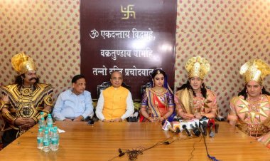 लव कुश रामलीला की फुल ड्रेस रिहर्सल में बॉलीवुड स्टार्स ने समां बांधा