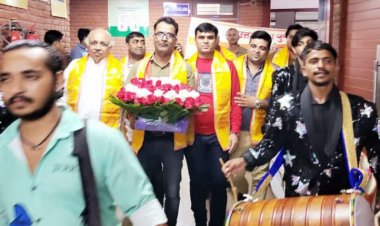 महेश शर्मा फैन्स क्लब ने मनाया सांसद डॉ महेश शर्मा का 64वां जन्मदिन