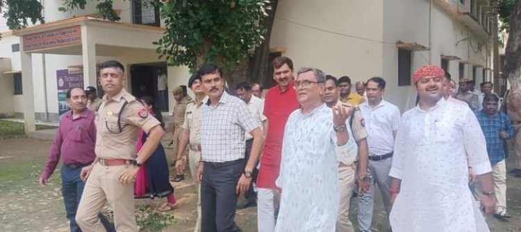 जनपद में मुख्यमंत्री के आगमन पर तैयारियों में जुटा प्रशासन