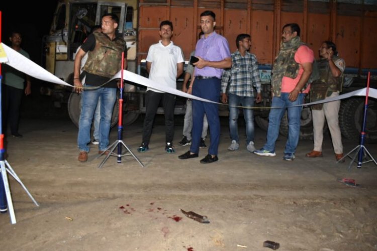 ट्रक लूट कर भाग रहे बदमाशों से पुलिस की मुठभेड़ ,एक घायल