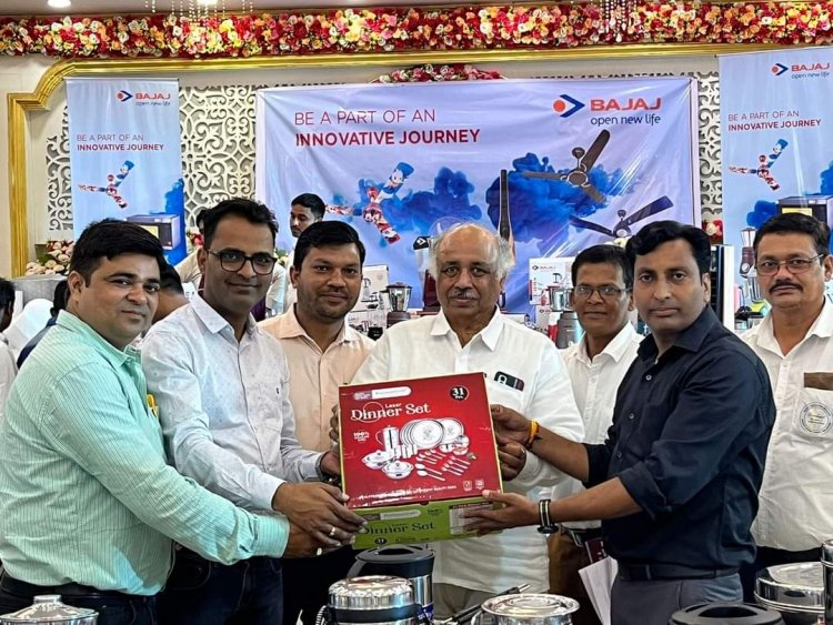 विभिन्न कंपनियों ने स्टील एंड क्रोकरी एग्जीबिशन का किया आयोजन