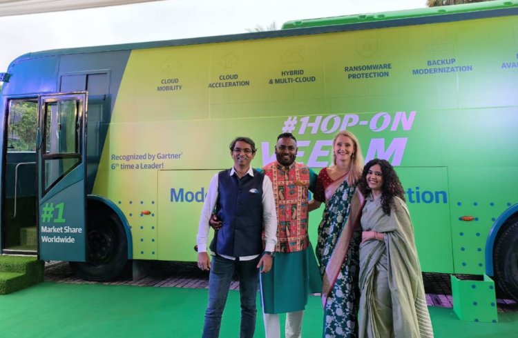 गुडगाँव से हुआ वीएम रोडशो 'हॉप ऑन बस' का शुभारम्भ 