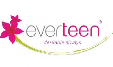 महिलाओं के हाइजीन ब्रांड ऐवरटीन ने बिहार की रिया कुमारी को एक साल तक सैनिटरी पैड मुहैया कराने की घोषणा की