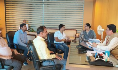 ग्रेनो प्राधिकरण के अधिकारियों के देखरेख में बनेगी गौर सिटी-2 की टूटी सड़कें