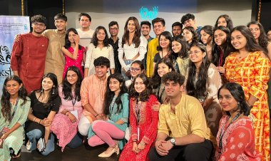 मीठीबाई क्षितिज में छात्रों ने रकुल प्रीत सिंह के साथ दिवाली मनाई