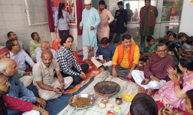 कलम-दवात की पूजा कर कायस्थों की कई हस्तियों को किया सम्मानित