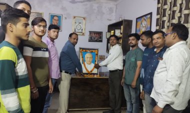 सपा ने लौहपुरुष सरदार वल्लभ भाई पटेल की जयंती मनाई