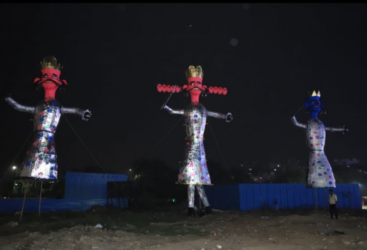 दशहरा पर्व : रावण, कुम्भकरण और मेघनाद के पुतलों का हुआ दहन, उमडी भीड