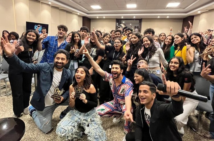 प्राजक्ता कोली, रोहित सराफ और रणविजय सिंघा अपने प्रचार के लिए पहूंचे मीठीबाई क्षितिज 