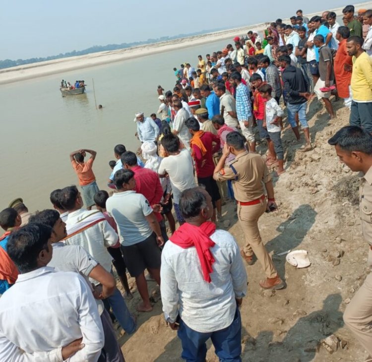 बेदी बनाने गए चाचा भतीजे गंगा में डूबे, शव बरामद