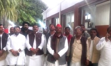 जिला पंचायत की सोलर लाइट चढ़ी भ्रष्टाचार की भेंट-  विधायक वीरेंद्र यादव