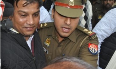 सपा विधायक ने भाई संग किया सरेंडर