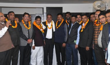 सांसद सुशील गुप्ता ने किया रोहिणी वार्ड नंबर-53 आप प्रत्याशी कुलदीप मित्तल  का समर्थन।