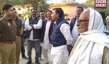 मनिहारी ब्लॉक परिसर में जमकर उड़ा कुर्सी,  हुआ धक्का-मुक्की