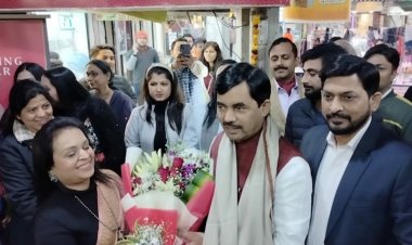 शाहनवाज हुसैन ने किया द बिहारी किचन का उद्घाटन