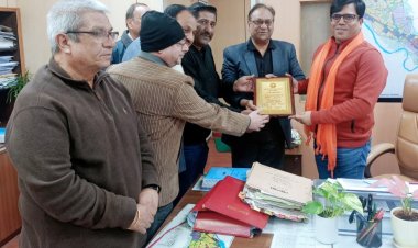 उ. प्र. उद्योग व्यापार मंडल ने की ओएसडी औद्योगिक से उधमीयो की समस्याओं पर चर्चा