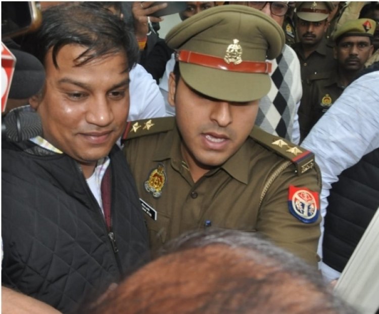 सपा विधायक ने भाई संग किया सरेंडर