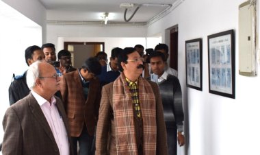 भाषा ही है सफलता की सारथी : प्रो. संजय द्विवेदी