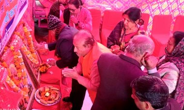 कीर्तन एवं हनुमान चालीसा पाठ के साथ संपन्न हुआ मकरसंक्रांति मिलन समारोह