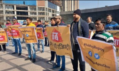 अपनी मांगों को लेकर घर ख़रीदारों की प्रदर्शन..साथ में मनाया मकर संक्रांति का त्योहार