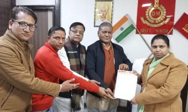 दिल्ली में प्रचंड प्रदर्शन के साथ राष्ट्रपति के नाम सौंपा ज्ञापन