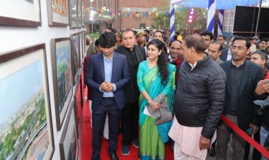 नोएडा : शिल्प हाट में तीन दिवसीय चलने वाले उत्तर प्रदेश दिवस 2023 का हुआ भव्य शुभारंभ