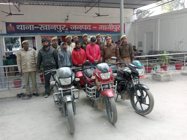 चोरी की मोटरसाइकिल के साथ चार गिरफ्तार