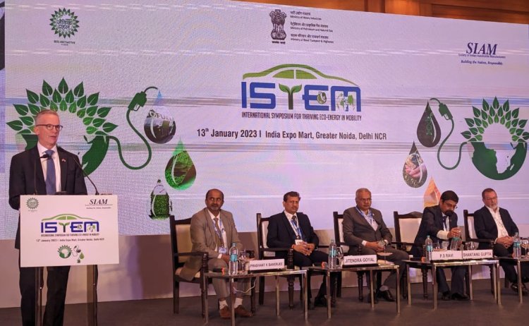 SIAM Organises International Symposium on “Thriving Eco-Energy in Mobility (ISTEM)” at Auto Expo 2023