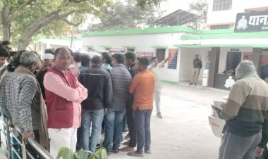 ट्रक के चपेट मे आने से मोटरसाइकिल सवार की दर्दनाक मौत