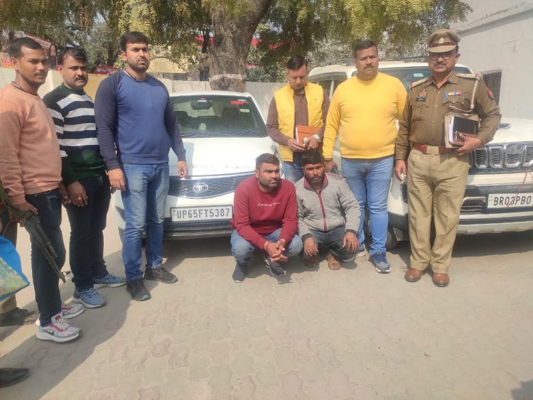 पत्रकार का स्टीकर लगा कर रहे थे हेरोइन तस्करी,  दो गिरफ्तार