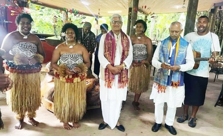 सांसद रामचंद्र जांगड़ा फिजी में अंतरराष्ट्रीय हिंदी सम्मेलन में भाग लेने  के बाद पहुंचे भारत