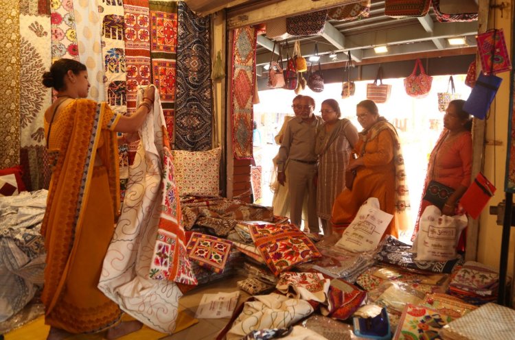 सरस मेले में अब 27 नहीं 30 राज्यों के प्रोडक्टस की धूम, गोआ के फिशर-कोनकानी डांस पर थिरक उठे दर्शक