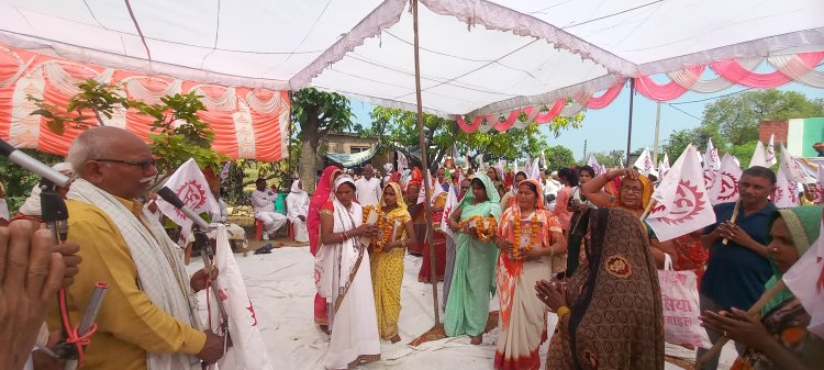 निकाली गई भव्य स्वर्वेद शोभा यात्रा 