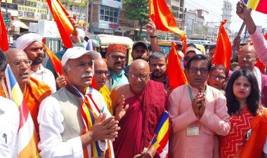 महान सम्राट अशोक की 2367 वीं जन्मोत्सव के अवसर पर निकाला गया भव्य रथ यात्रा - नाथ सिंह बौद्ध